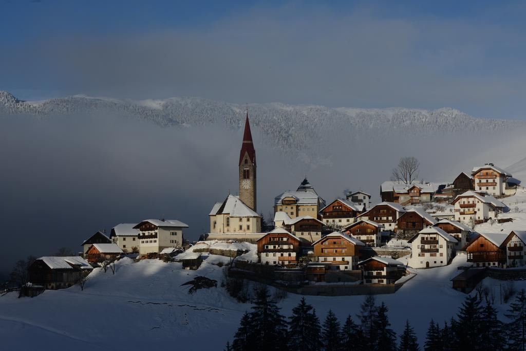 Alpine Hotel Gran Foda' San Vigilio Di Marebbe Bagian luar foto