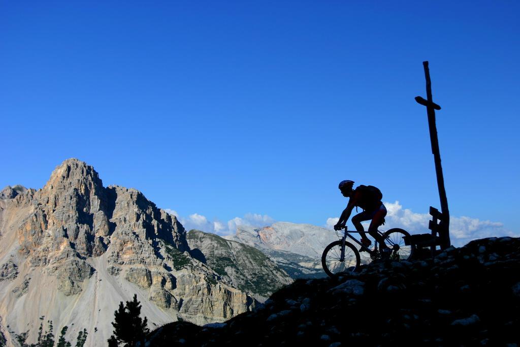 Alpine Hotel Gran Foda' San Vigilio Di Marebbe Bagian luar foto