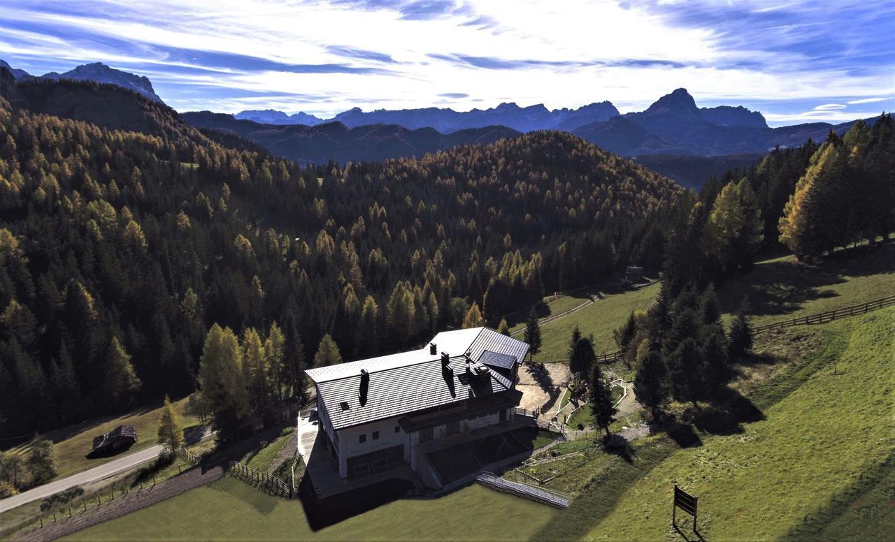 Alpine Hotel Gran Foda' San Vigilio Di Marebbe Bagian luar foto